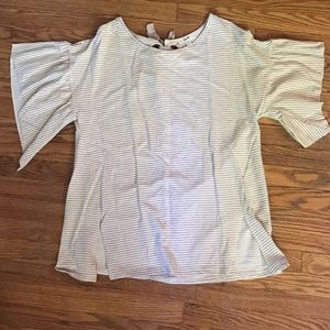 Kye Mi top with back tie detail size M